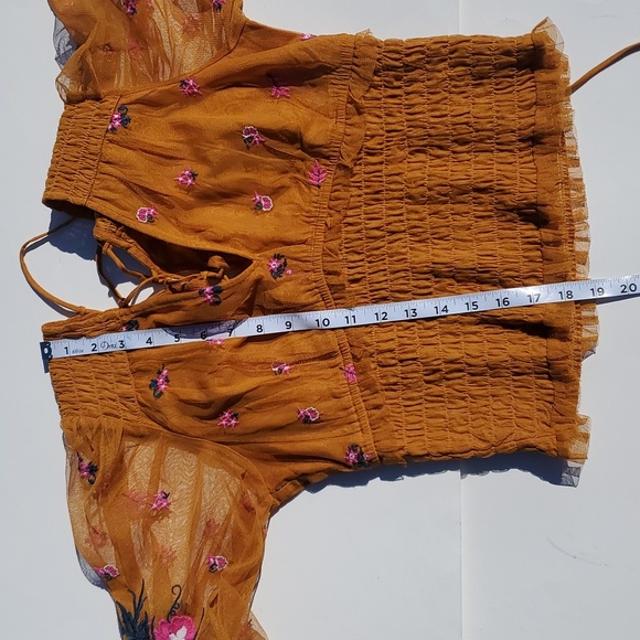 Anthro Floral Embroidered Top Small - Picture 14 of 16